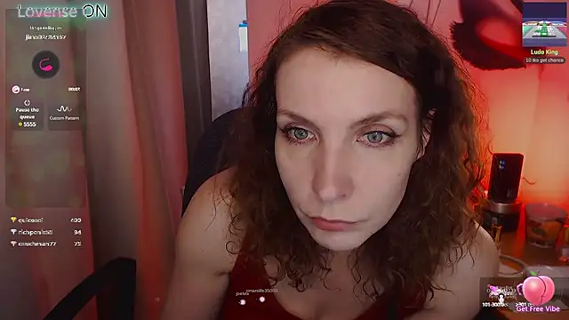 Snapshot of JohansonKatie chatting on March 9, 2025, 9:35 am JohansonKatie online show from March 9, 2025, 9:35 am