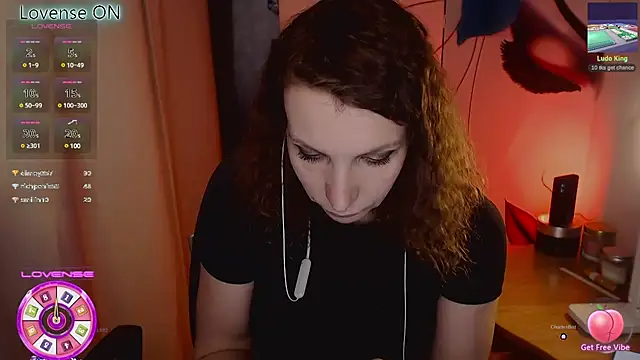 Snapshot of JohansonKatie chatting on February 25, 2025, 2:48 pm JohansonKatie online show from February 25, 2025, 2:48 pm