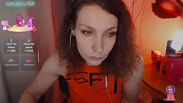 Snapshot of JohansonKatie chatting on March 14, 2025, 8:32 am JohansonKatie online show from March 14, 2025, 8:32 am