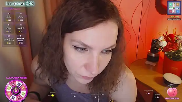 Snapshot of JohansonKatie chatting on February 17, 2025, 11:11 pm JohansonKatie online show from February 17, 2025, 11:11 pm