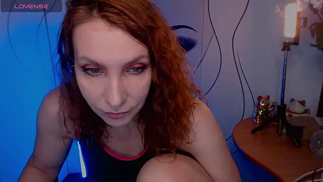 Snapshot of JohansonKatie chatting on October 6, 2025, 7:53 am JohansonKatie online show from October 6, 2025, 7:53 am