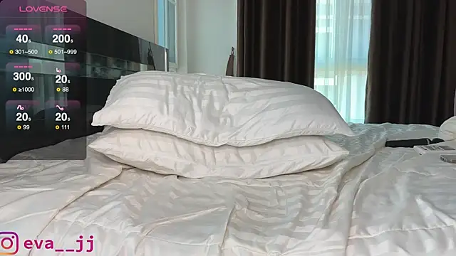 Snapshot of Eva_JJ chatting on February 8, 2025, 5:40 am Eva JJ online show from February 8, 2025, 5:40 am