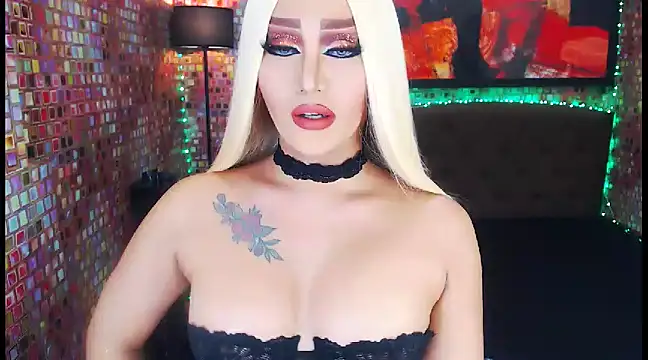 Snapshot of KylieMaxwellCaulfield_TS chatting on February 14, 2025, 9:53 pm KylieMaxwellCaulfield TS online show from February 14, 2025, 9:53 pm