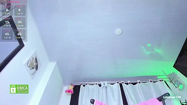 valen pretty online show from March 23, 2026, 4:07 pm