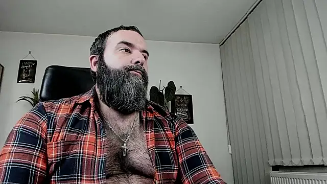 Snapshot of ChristophJules chatting on December 2, 2025, 11:17 pm ChristophJules online show from December 2, 2025, 11:17 pm