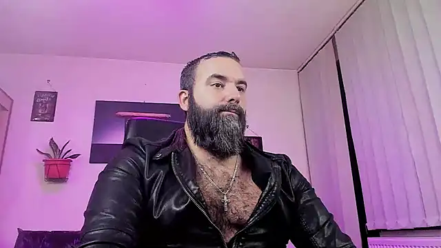 Snapshot of ChristophJules chatting on December 18, 2024, 1:05 am ChristophJules online show from December 18, 2024, 1:05 am