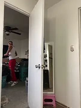 Snapshot of Prettyboiflaco chatting on March 19, 2025, 12:37 am Prettyboiflaco online show from March 19, 2025, 12:37 am