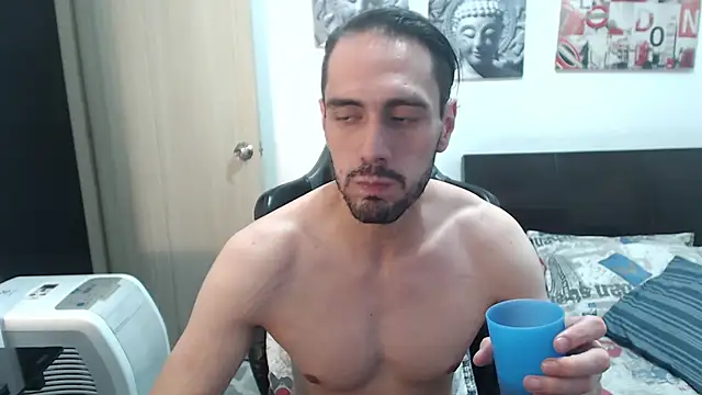 samuelgarcia  online show from January 8, 2025, 11:52 pm