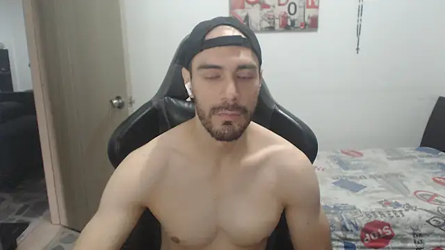 Snapshot of samuelgarcia_ chatting on June 13, 2026, 10:19 pm samuelgarcia online show from June 13, 2026, 10:19 pm