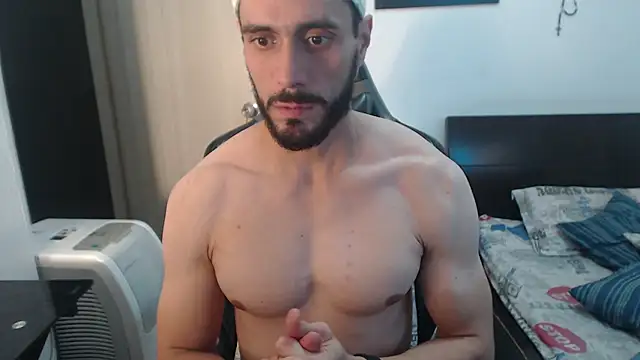 samuelgarcia  online show from March 15, 2025, 11:19 am