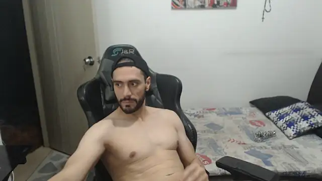 samuelgarcia  online show from October 30, 2025, 9:07 am