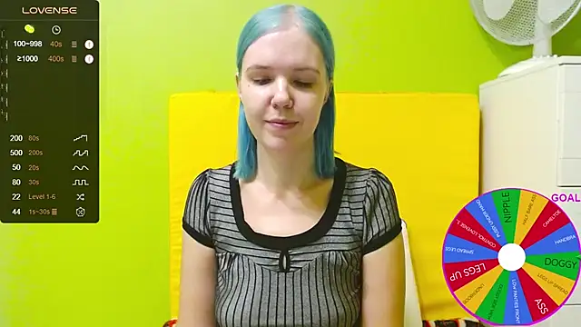 Ultra Meow online show from October 12, 2025, 5:25 pm