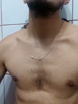 Snapshot of TommyMomentum chatting on January 14, 2025, 5:19 am TommyMomentum online show from January 14, 2025, 5:19 am