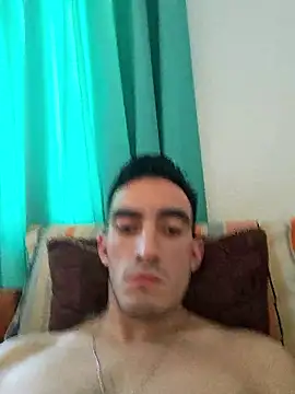 Snapshot of TommyMomentum chatting on January 7, 2026, 8:25 pm TommyMomentum online show from January 7, 2026, 8:25 pm