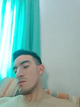 Snapshot of TommyMomentum chatting on January 10, 2026, 2:12 pm TommyMomentum online show from January 10, 2026, 2:12 pm