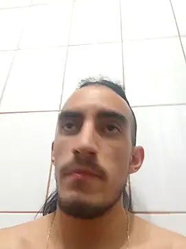 Snapshot of TommyMomentum chatting on January 4, 2025, 4:23 am TommyMomentum online show from January 4, 2025, 4:23 am