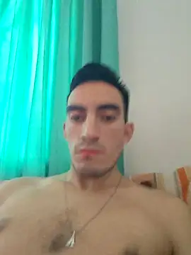 Snapshot of TommyMomentum chatting on January 9, 2026, 10:17 pm TommyMomentum online show from January 9, 2026, 10:17 pm