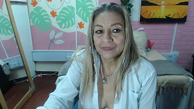 Snapshot of ZAMANTHA chatting on February 22, 2025, 9:48 pm ZAMANTHA online show from February 22, 2025, 9:48 pm