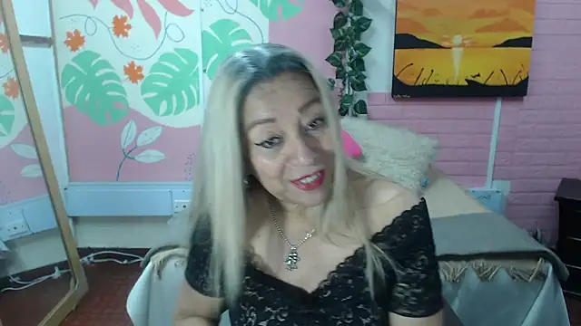 Snapshot of ZAMANTHA chatting on October 14, 2025, 3:34 pm ZAMANTHA online show from October 14, 2025, 3:34 pm