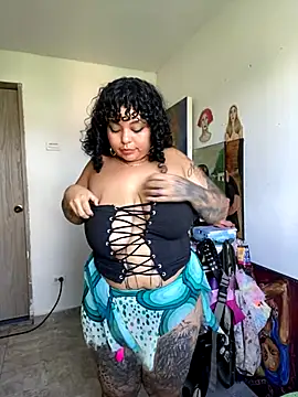 PrincessLauren420 online show from October 1, 2025, 7:51 pm