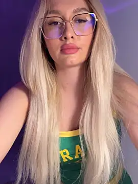 mollyxxx online show from October 14, 2025, 6:25 am