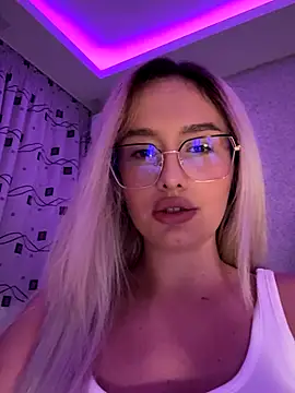 mollyxxx online show from September 21, 2025, 10:59 pm