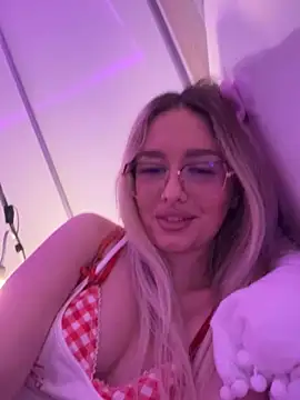 mollyxxx online show from March 22, 2025, 11:31 pm