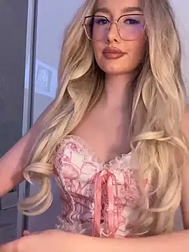 mollyxxx online show from March 8, 2025, 5:49 am