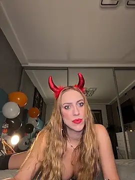 Snapshot of RockQueen_A chatting on October 26, 2025, 5:08 am RockQueen A online show from October 26, 2025, 5:08 am