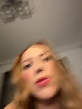 Snapshot of RockQueen_A chatting on November 19, 2025, 4:01 am RockQueen A online show from November 19, 2025, 4:01 am