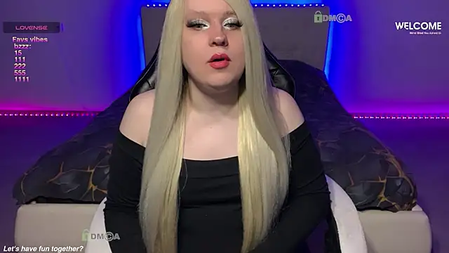 Snapshot of camsmiley chatting on May 4, 2026, 8:00 pm camsmiley online show from May 4, 2026, 8:00 pm