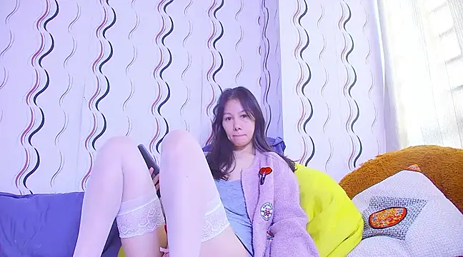 Snapshot of Asiannina chatting on December 11, 2024, 3:35 am Asiannina online show from December 11, 2024, 3:35 am