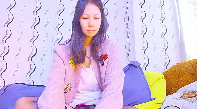 Snapshot of Asiannina chatting on December 30, 2024, 3:03 am Asiannina online show from December 30, 2024, 3:03 am