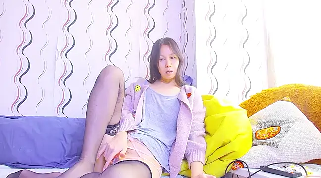 Snapshot of Asiannina chatting on December 11, 2024, 6:58 am Asiannina online show from December 11, 2024, 6:58 am