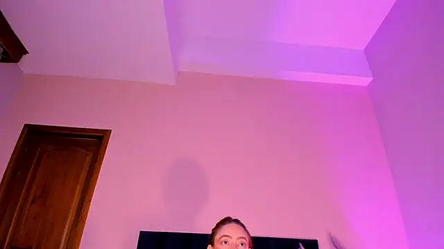 JupiteFox online show from March 10, 2026, 1:09 am