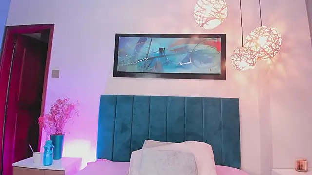 Snapshot of JupiteFox chatting on October 12, 2025, 12:01 am JupiteFox online show from October 12, 2025, 12:01 am