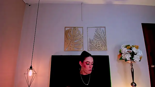 JupiteFox online show from April 21, 2026, 12:45 am