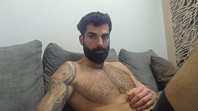 Verycutex online show from November 15, 2025, 8:35 pm