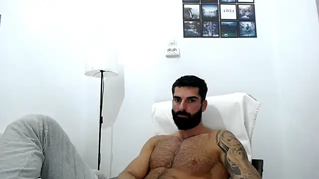 Verycutex online show from October 4, 2025, 7:26 pm