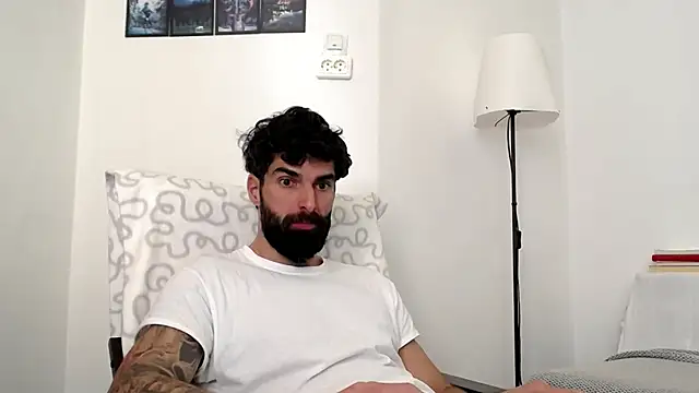 Snapshot of Verycutex chatting on February 22, 2026, 9:11 am Verycutex online show from February 22, 2026, 9:11 am