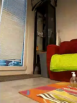 milosek81 online show from December 14, 2025, 2:44 pm