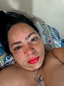 Snapshot of NIKOLE1301 chatting on October 8, 2025, 2:40 pm NIKOLE1301 online show from October 8, 2025, 2:40 pm