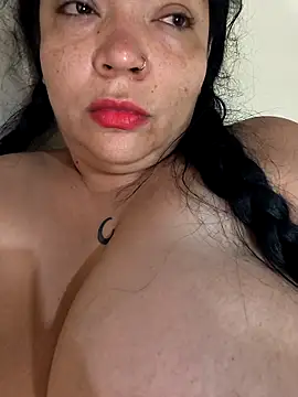 Snapshot of NIKOLE1301 chatting on November 26, 2025, 6:52 pm NIKOLE1301 online show from November 26, 2025, 6:52 pm