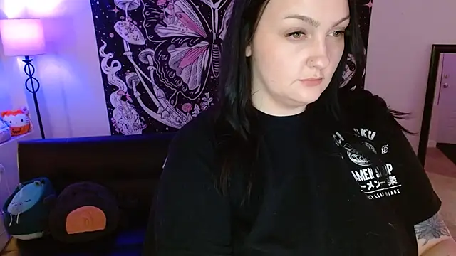 HazeyBvby online show from September 9, 2025, 5:06 am