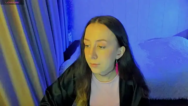 Snapshot of CurlySteph chatting on November 2, 2025, 8:14 pm CurlySteph online show from November 2, 2025, 8:14 pm