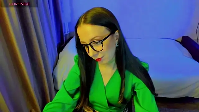 Snapshot of CurlySteph chatting on April 18, 2026, 7:58 pm CurlySteph online show from April 18, 2026, 7:58 pm