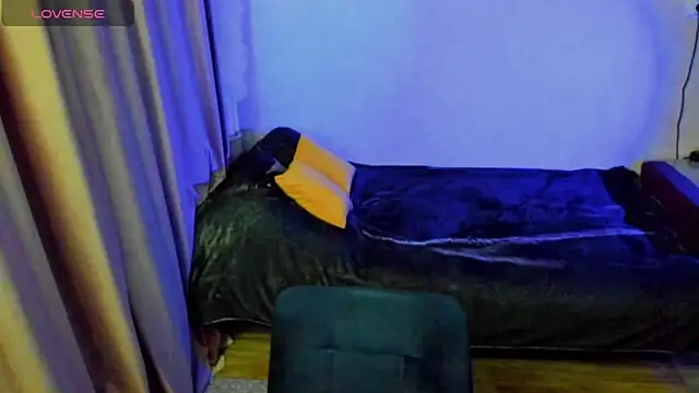 CurlySteph online show from March 25, 2026, 7:13 pm