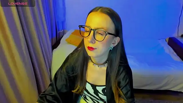 CurlySteph online show from March 24, 2026, 5:57 pm