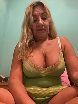 Snapshot of camelia3 chatting on September 12, 2025, 11:48 pm camelia3 online show from September 12, 2025, 11:48 pm