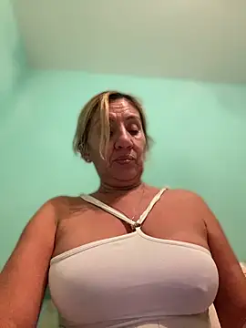 Snapshot of camelia3 chatting on November 27, 2025, 11:38 pm camelia3 online show from November 27, 2025, 11:38 pm